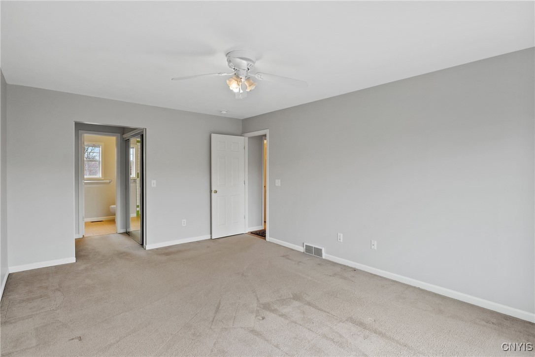8402 Sutcliffe Drive, Clay, New York image 23