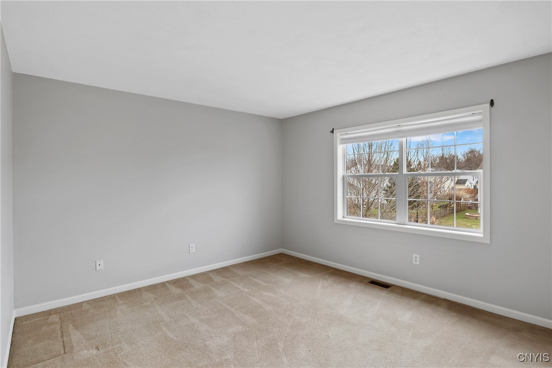 8402 Sutcliffe Drive, Clay, New York image 28
