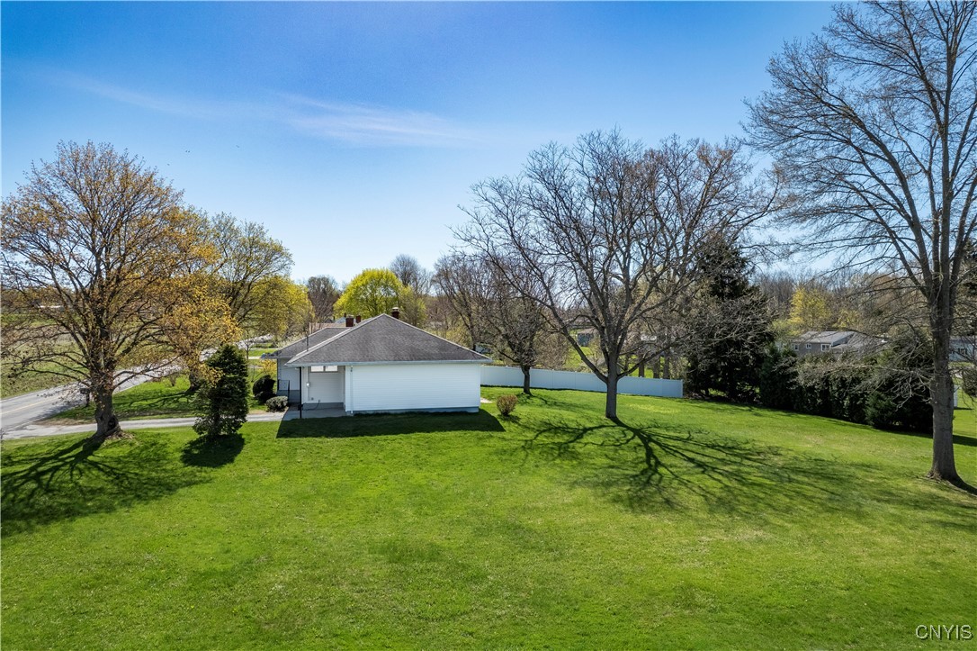 9386 Sessions Road, New Hartford, New York image 6