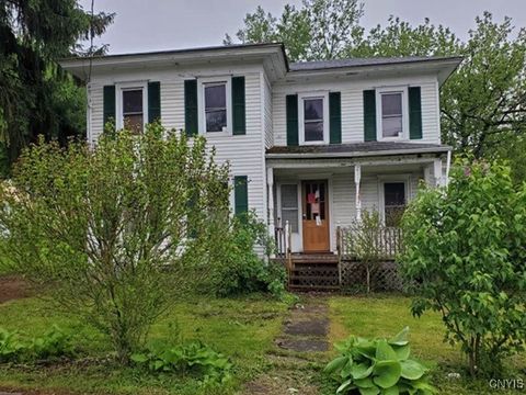 211 Vienna Street Newark NY 14513