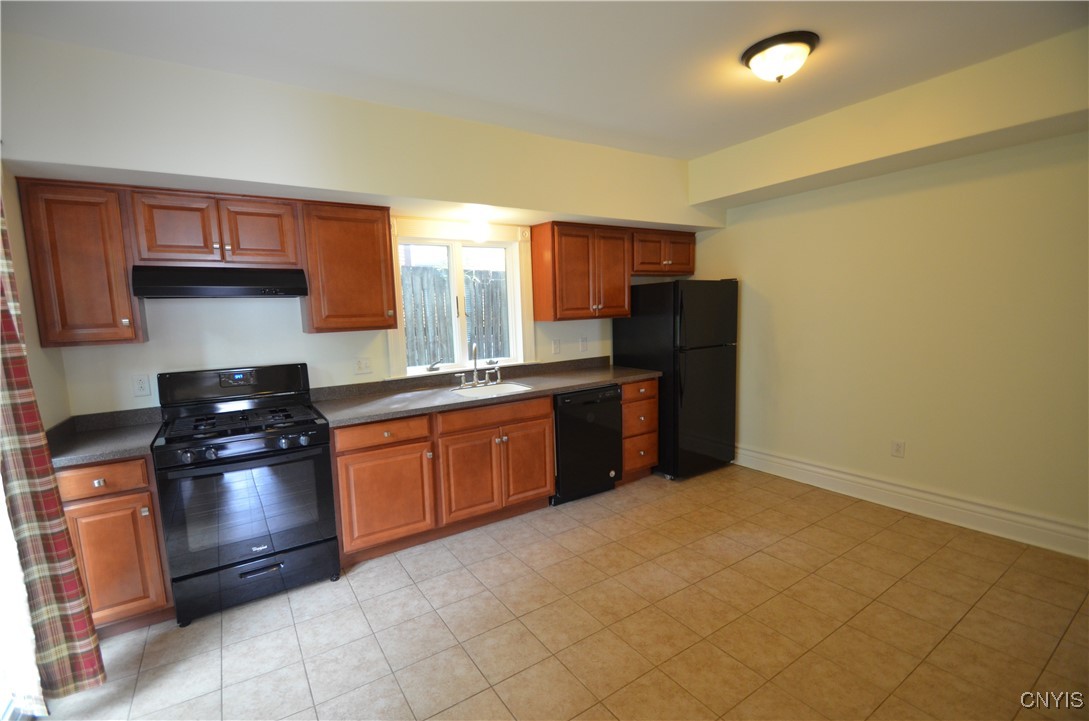 Syracuse, New York 13203, United States, 2 Bedrooms Bedrooms, ,1 BathroomBathrooms,Residential,Active,154929