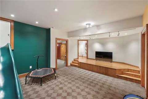 Tiny photo for 102 E Genesee Street, Skaneateles, NY 13152 (MLS # S1701327)