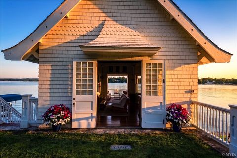 Tiny photo for 102 E Genesee Street, Skaneateles, NY 13152 (MLS # S1701327)