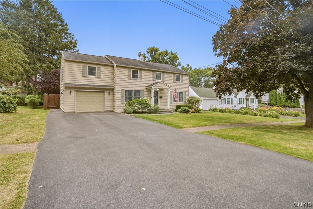 Photo of 704 Hickory Street, Salina, NY 13088 (MLS # S1698844)