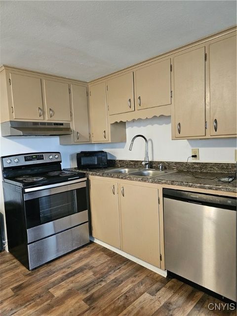 Tiny photo for 25 Elm Street, Tully, NY 13159 (MLS # S1655757)