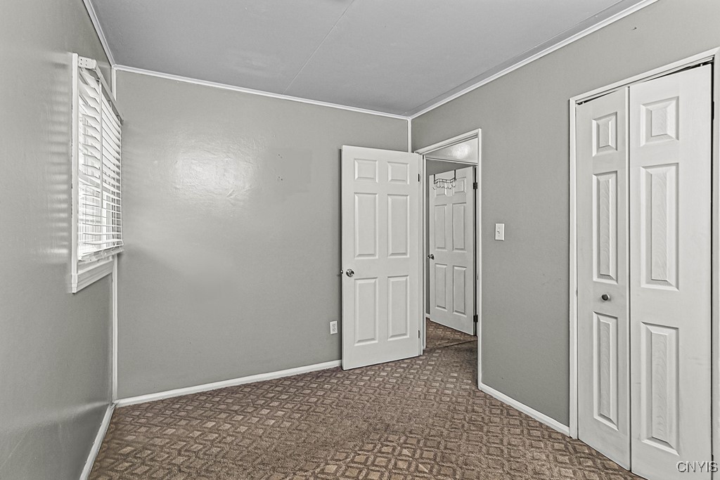 81 Oakdale Ave S Ave, New Hartford, New York image 22