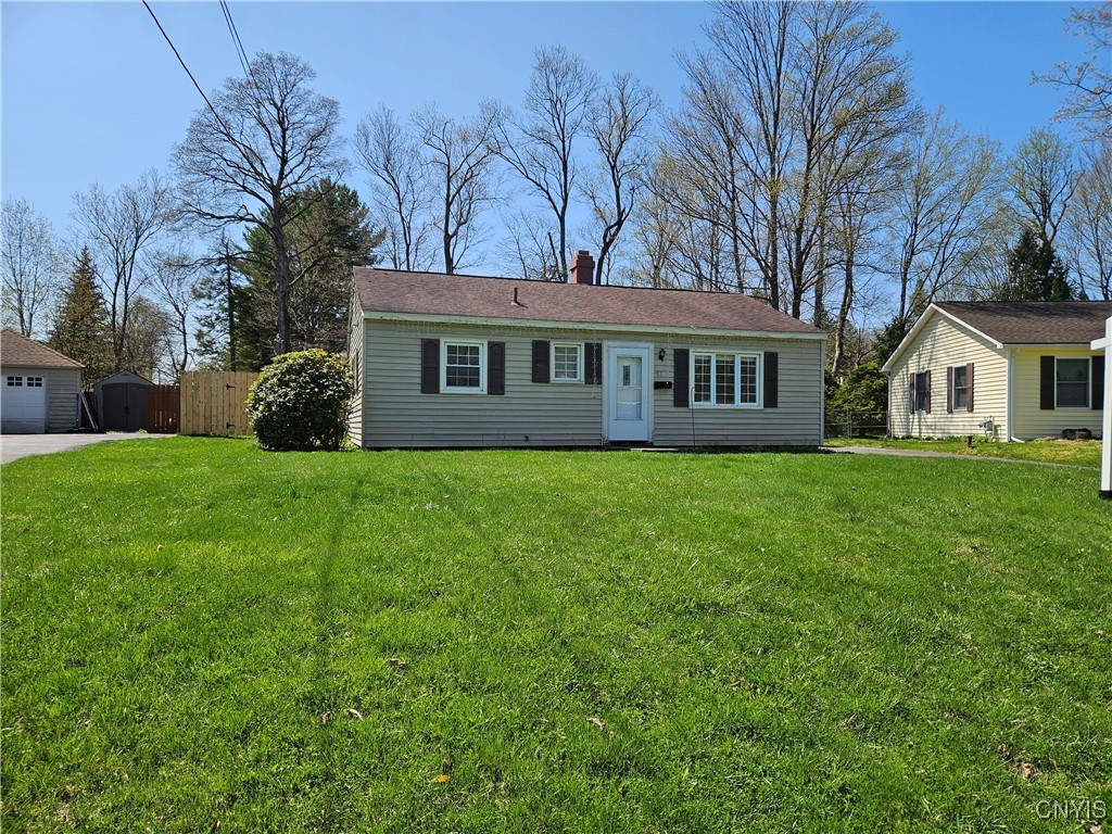 81 Oakdale Ave S Ave, New Hartford, New York image 2