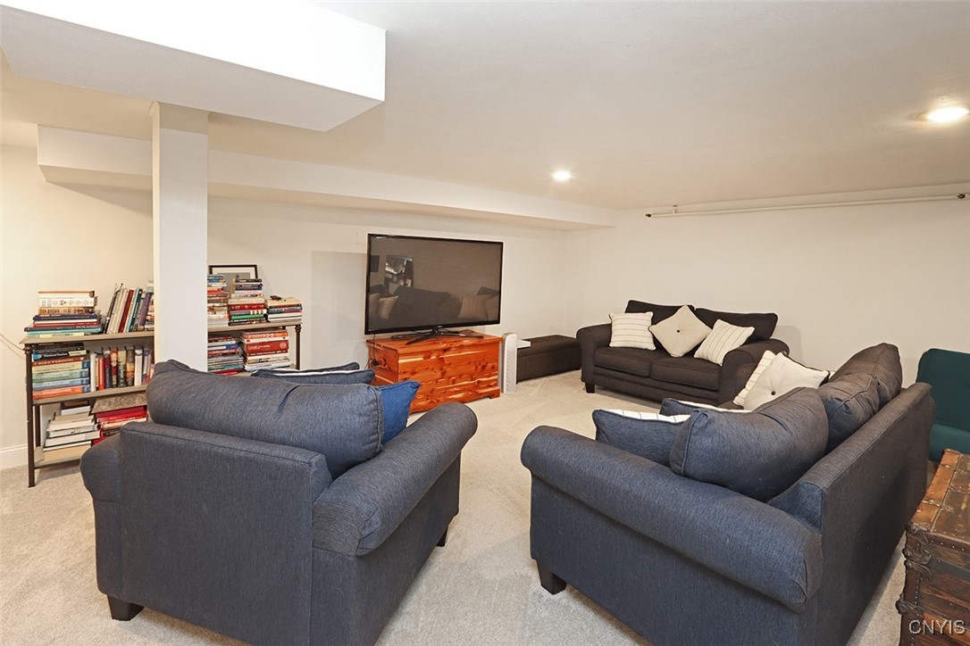 8228 Verbeck Drive, Manlius, New York image 35