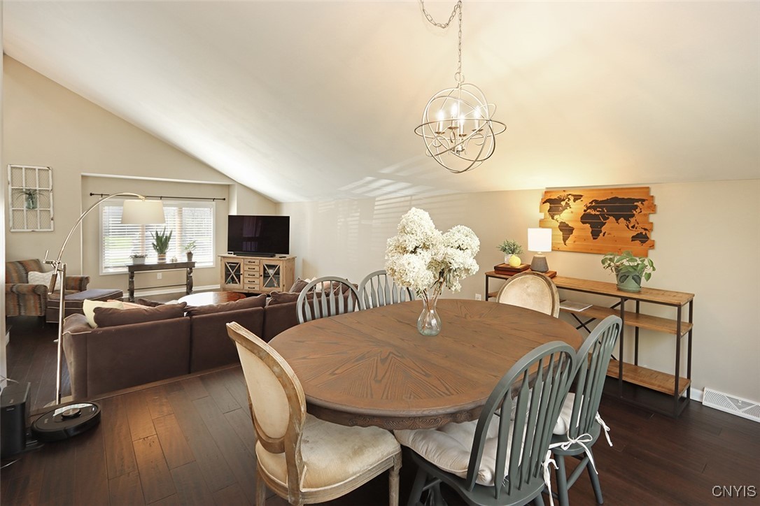 8228 Verbeck Drive, Manlius, New York image 8