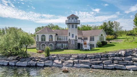 Homes For Sale - 304 Lakeshore Road Rd<br/> Oswego County, Oswego, NY 13126
