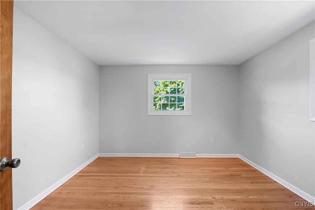 107 Rosewood Dr Dr, Clay, New York image 26