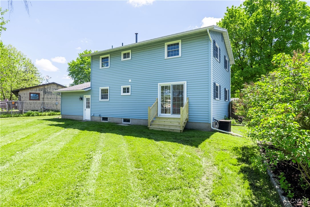 107 Rosewood Dr Dr, Clay, New York image 35