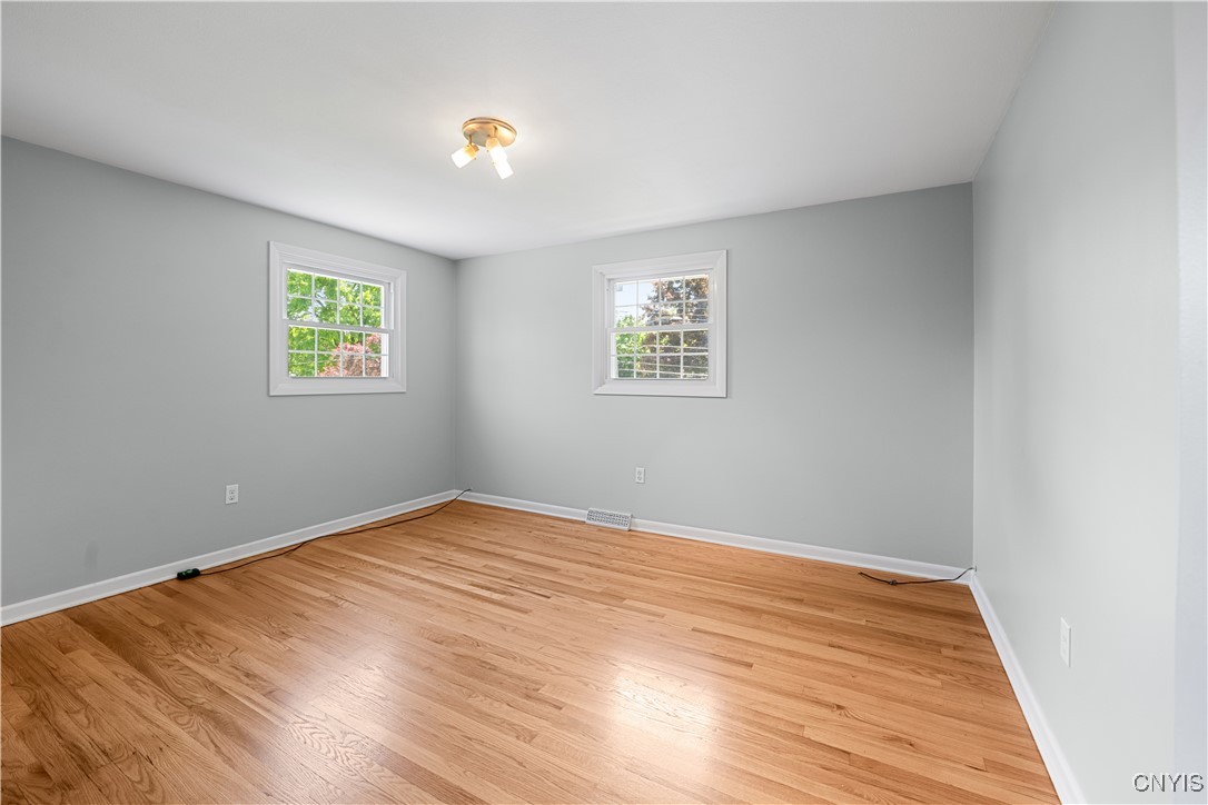 107 Rosewood Dr Dr, Clay, New York image 24