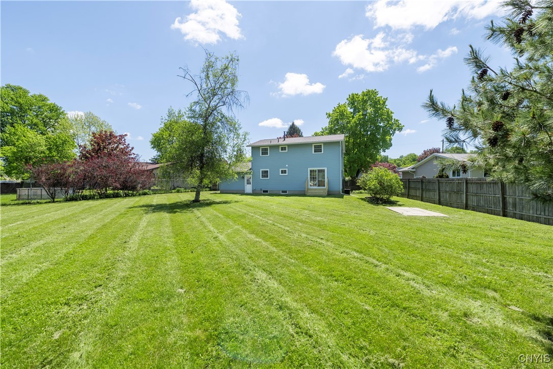 107 Rosewood Dr Dr, Clay, New York image 34