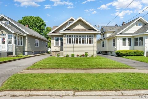 Photo of 9 Russell Avenue, Whitestown, NY 13495 (MLS # S1685071)