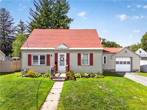 Photo of 102 Riverview Parkway S, Rome, NY 13440 (MLS # S1710567)