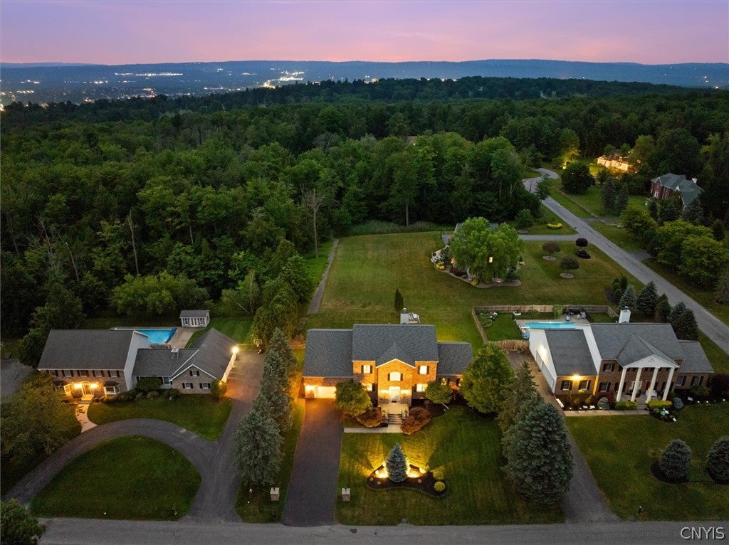 104 Stonebridge Court