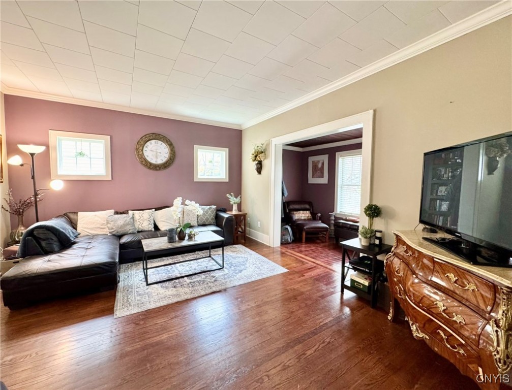 Salina, New York 13211, United States, 4 Bedrooms Bedrooms, ,2 BathroomsBathrooms,Residential,Pending,120314