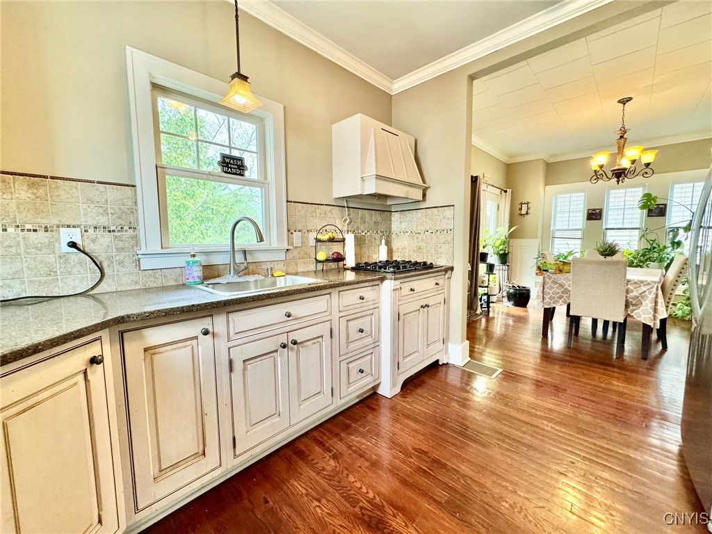 Salina, New York 13211, United States, 4 Bedrooms Bedrooms, ,2 BathroomsBathrooms,Residential,Pending,120314