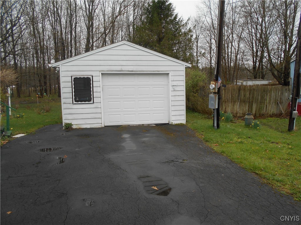 7264 Old Myers Road, Manlius, New York image 4