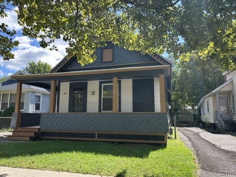 Photo of 729 Otisco Street, Syracuse, NY 13204 (MLS # S1714442)