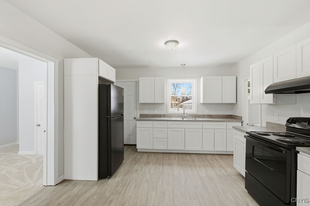 415 W 2nd Street S