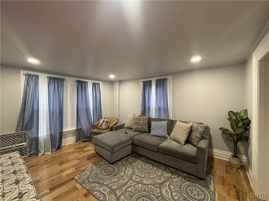 2 Hillside Place