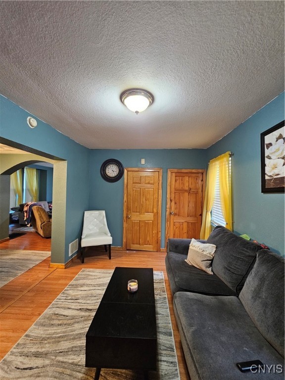 704 Second Street, Utica, New York image 17