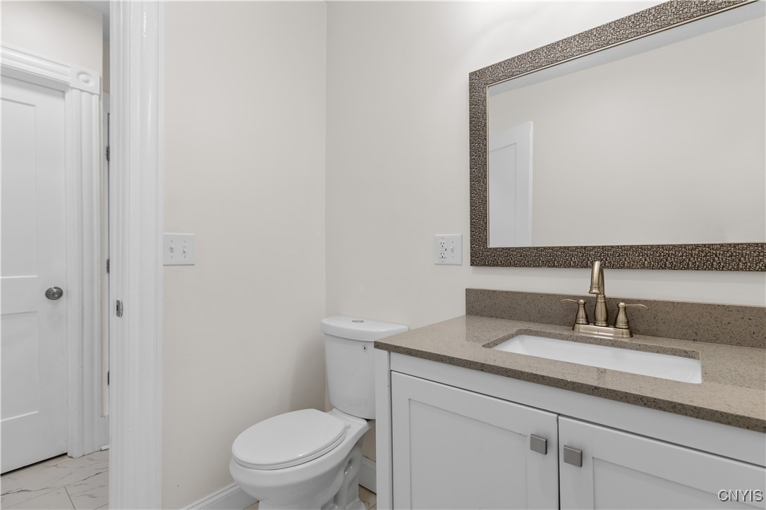 23 Elm Street, New Hartford, New York image 20