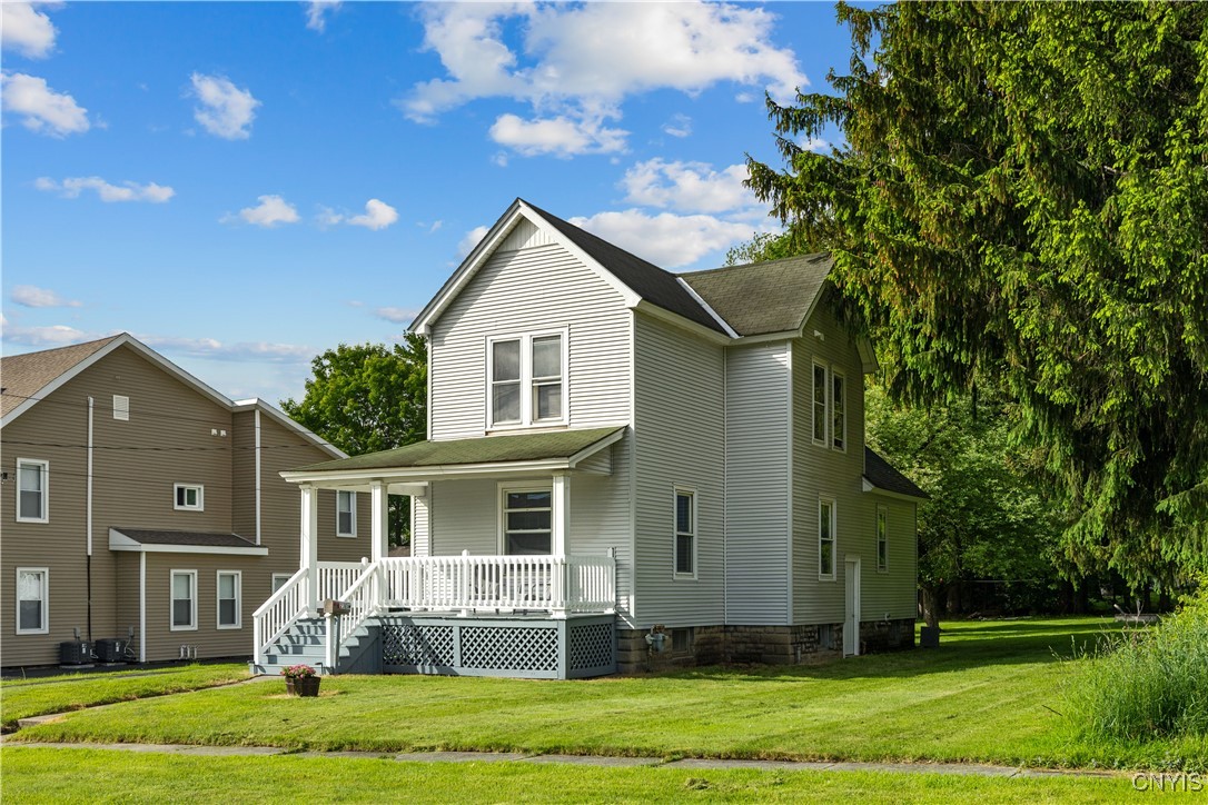 23 Elm Street, New Hartford, New York image 3