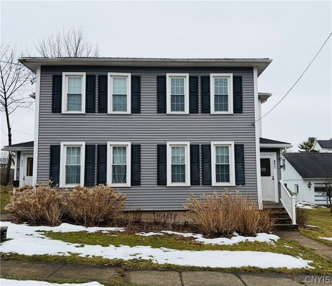 Photo of 4 Grant Street, Auburn, NY 13021 (MLS # S1665244)