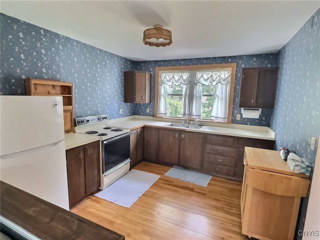 Oswego, New York 13126, United States, 4 Bedrooms Bedrooms, ,2 BathroomsBathrooms,Residential,Active,165823