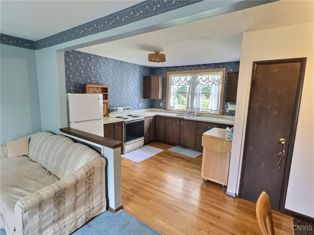 Oswego, New York 13126, United States, 4 Bedrooms Bedrooms, ,2 BathroomsBathrooms,Residential,Active,165823