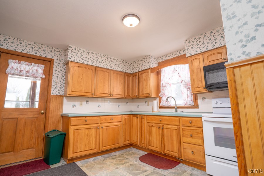 310 E German St St, Herkimer, New York image 8