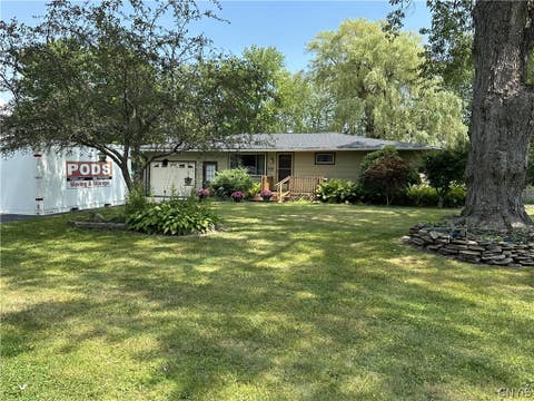 Photo of 8542 Belnor Drive, Cicero, NY 13039 (MLS # S1701945)