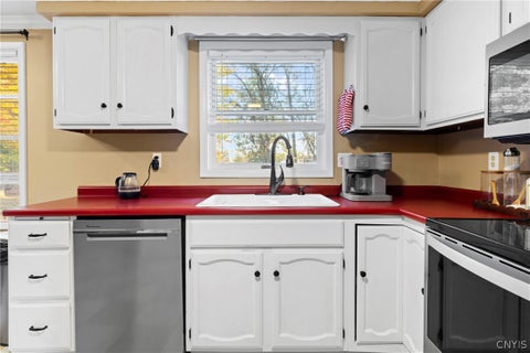Tiny photo for 105 Unity Circle, Manlius, NY 13116 (MLS # S1724136)