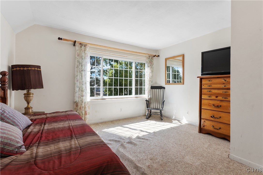 217 Ross Park, Syracuse, New York image 21