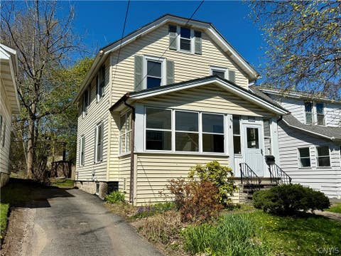 Homes For Sale - 135 Wadsworth Street<br/> Syracuse, NY 13203