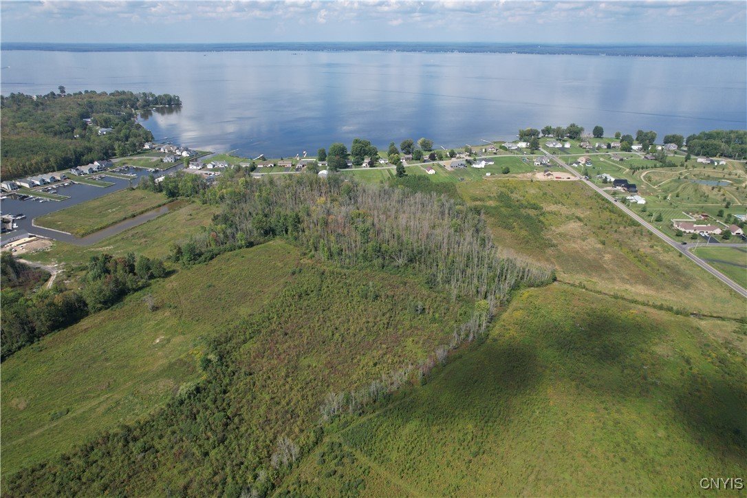 01 Hitchcock Point Road