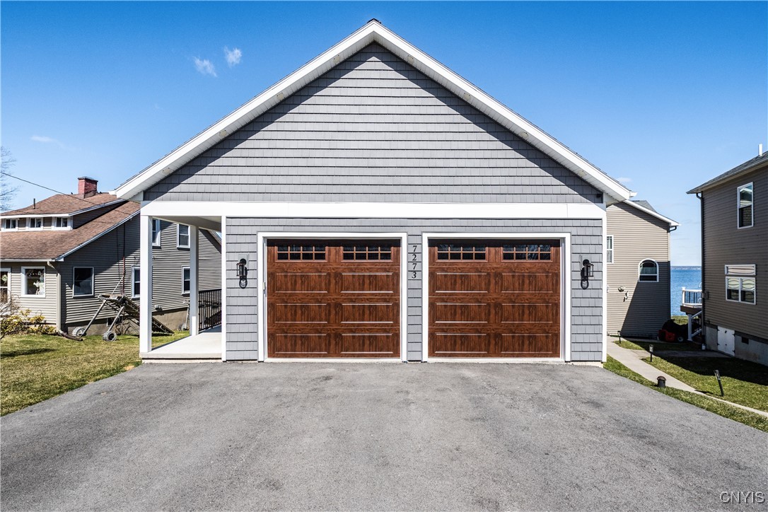 7273 Lakeshore Road, Cicero, New York image 13