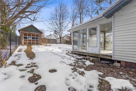 Tiny photo for 106 West Avenue, DeWitt, NY 13057 (MLS # S1654768)