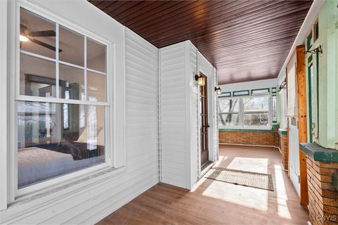 Tiny photo for 106 West Avenue, DeWitt, NY 13057 (MLS # S1654768)