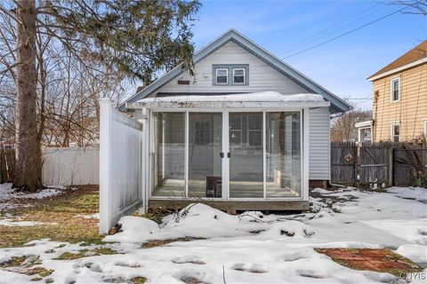Tiny photo for 106 West Avenue, DeWitt, NY 13057 (MLS # S1654768)