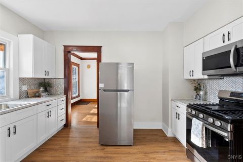 Tiny photo for 106 West Avenue, DeWitt, NY 13057 (MLS # S1654768)