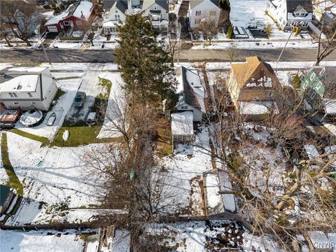 Tiny photo for 106 West Avenue, DeWitt, NY 13057 (MLS # S1654768)