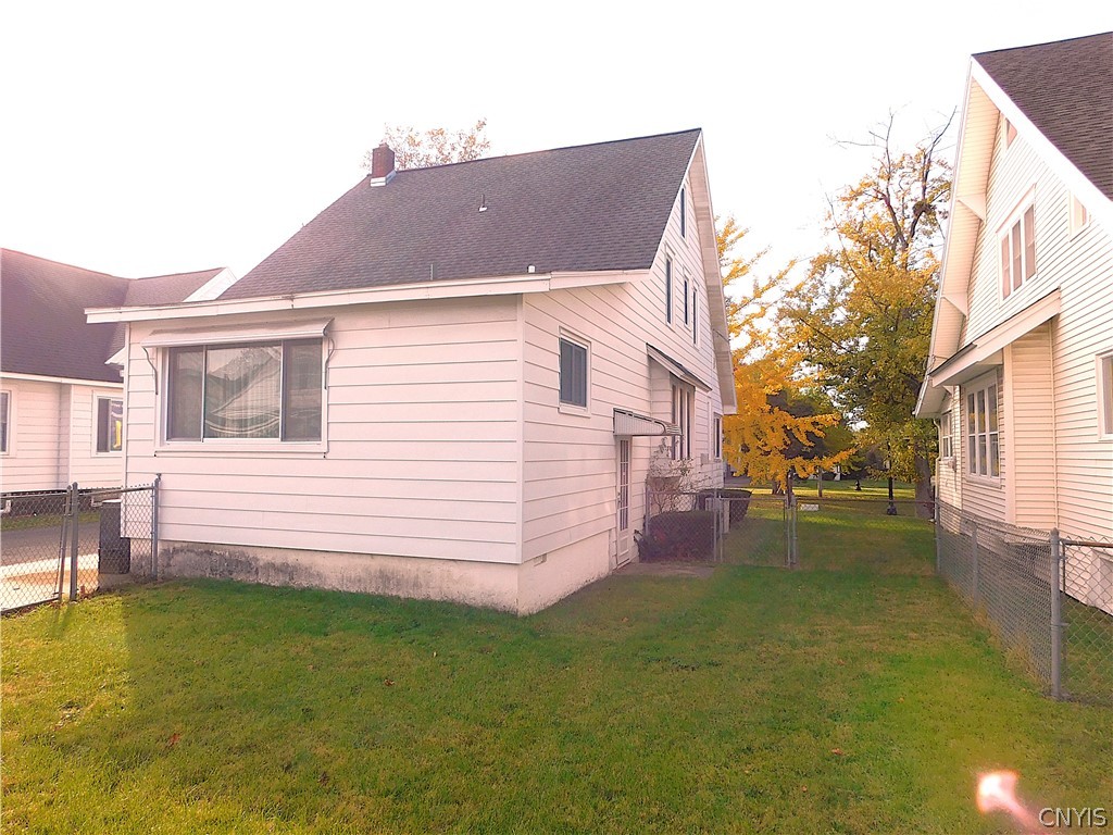 205 E SHOTWELL PARK Park