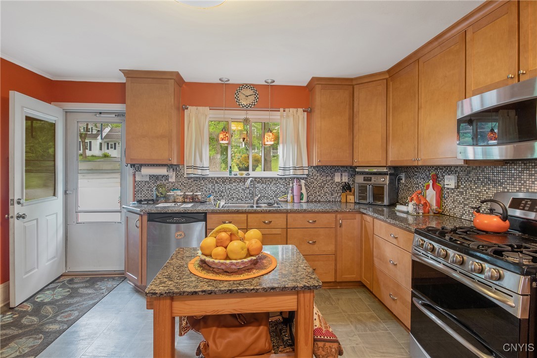 10 Highland Drive, Marcellus, New York image 5