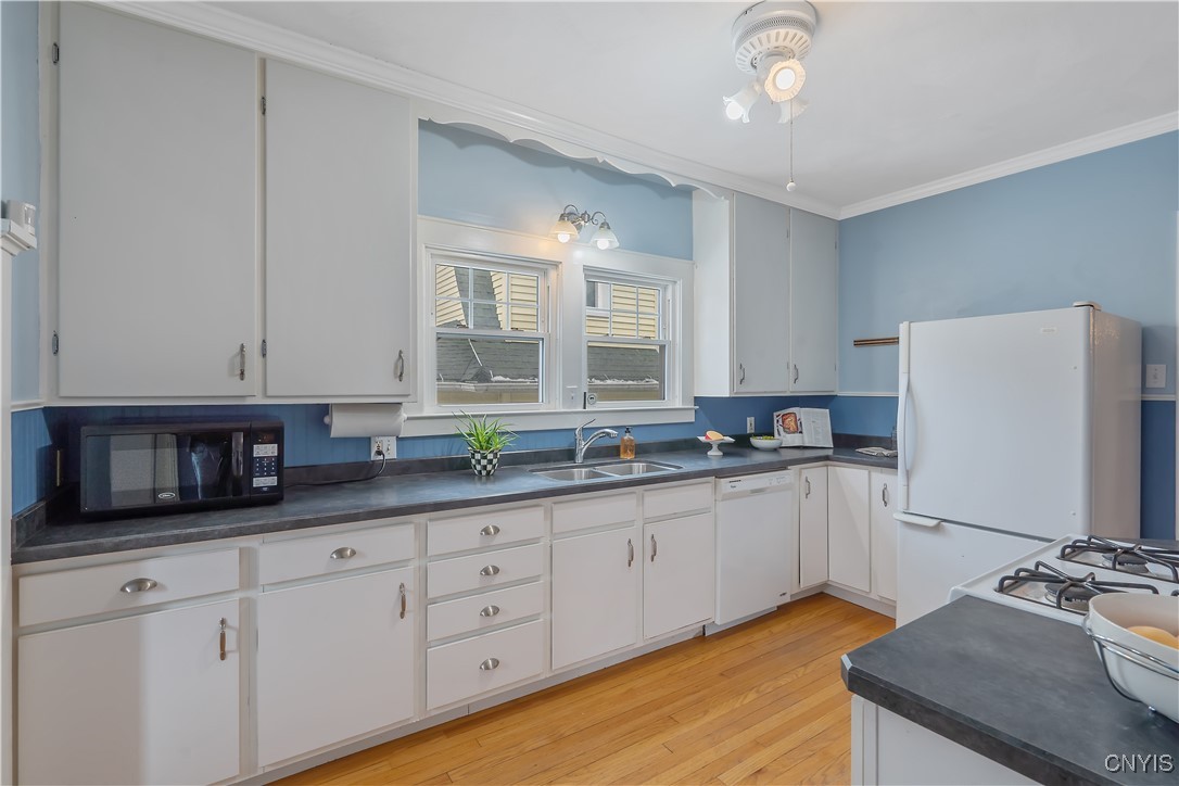 142 Wolcott Avenue, Syracuse, New York image 15