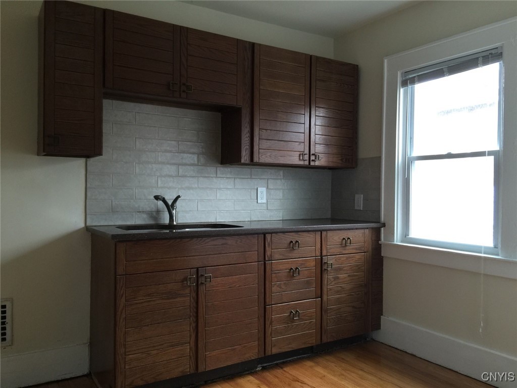 Syracuse, New York 13204, United States, 4 Bedrooms Bedrooms, ,2 BathroomsBathrooms,Residential,Active,140782