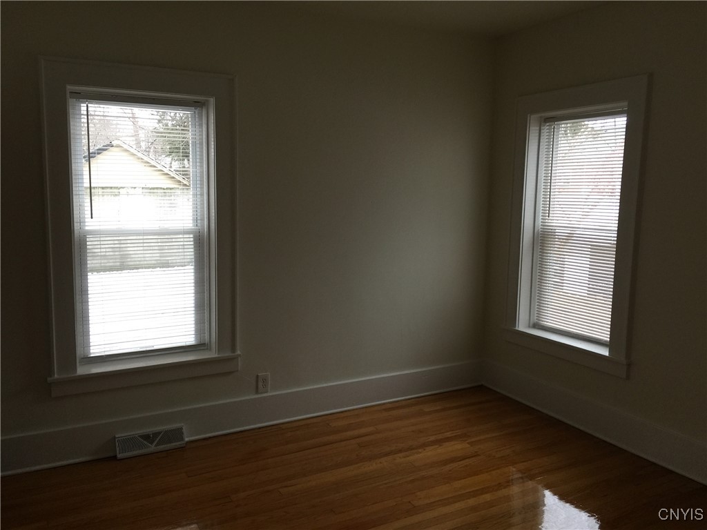 Syracuse, New York 13204, United States, 4 Bedrooms Bedrooms, ,2 BathroomsBathrooms,Residential,Active,140782